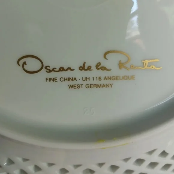 Vtg Oscar De La Renta 2 tier serving tray tidbit dessert blue floral tea party - Picture 9 of 12